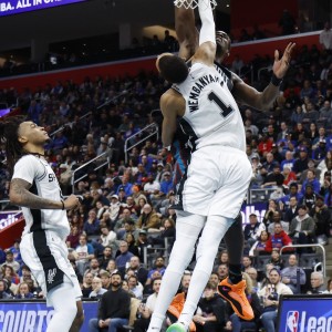 江南体育-仅次文班&amp;鲨鱼！杜伦单场砍至少30分15板且0失误 历史第3年轻中锋